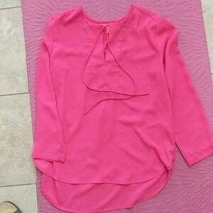 Beautiful top size s new